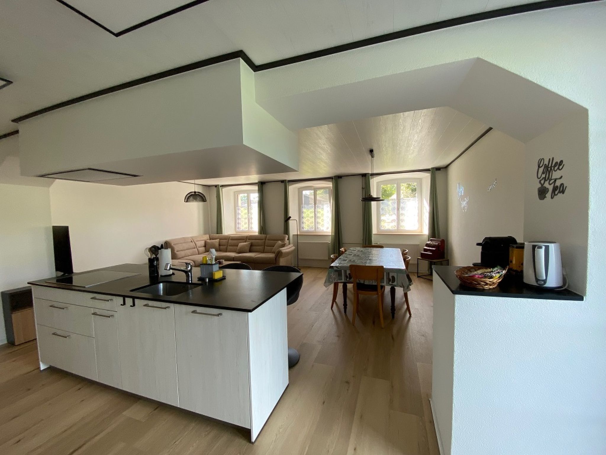 Appartements - Chez la Colette et Café de la Poste, (Les Enfers), - Buiten