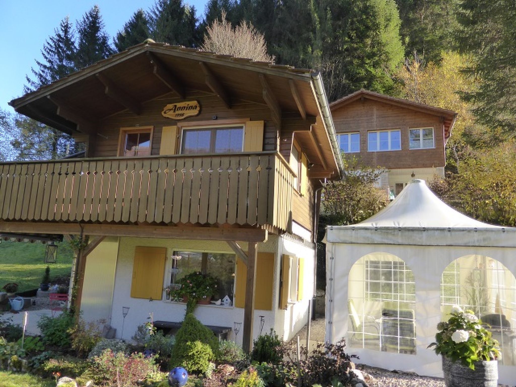 Chalet - Annina, (Ocourt),