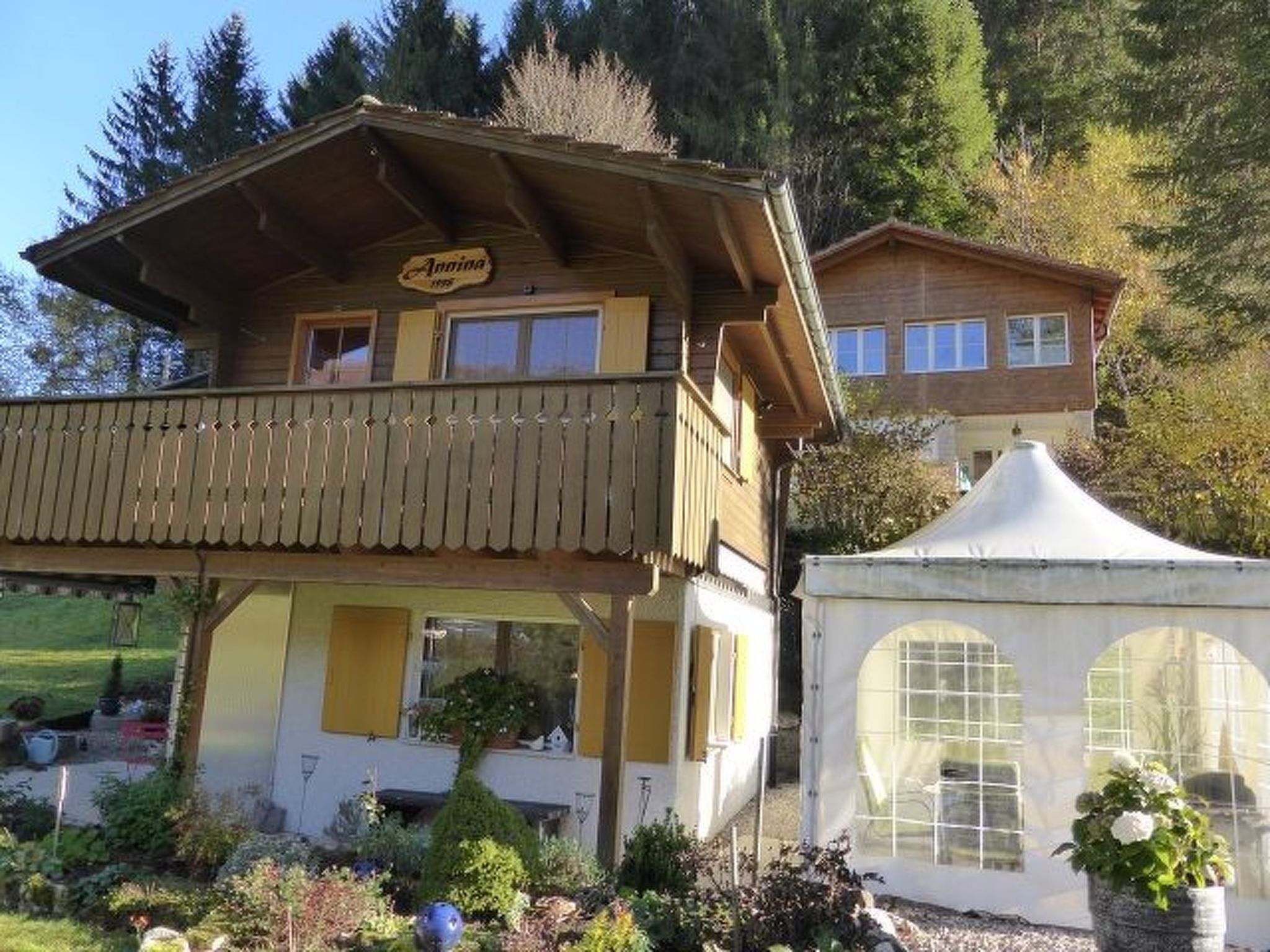 Chalet - Annina, (Ocourt),