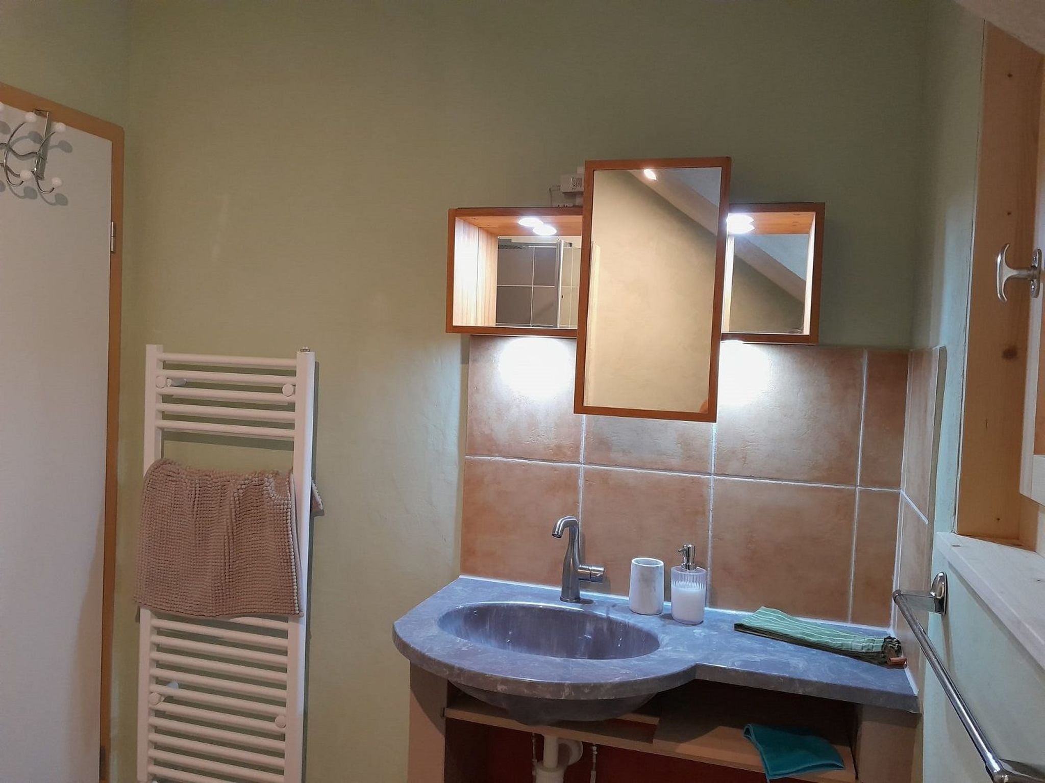 Appartements - Centre NatUrsanne, (St-Ursanne), - Buiten