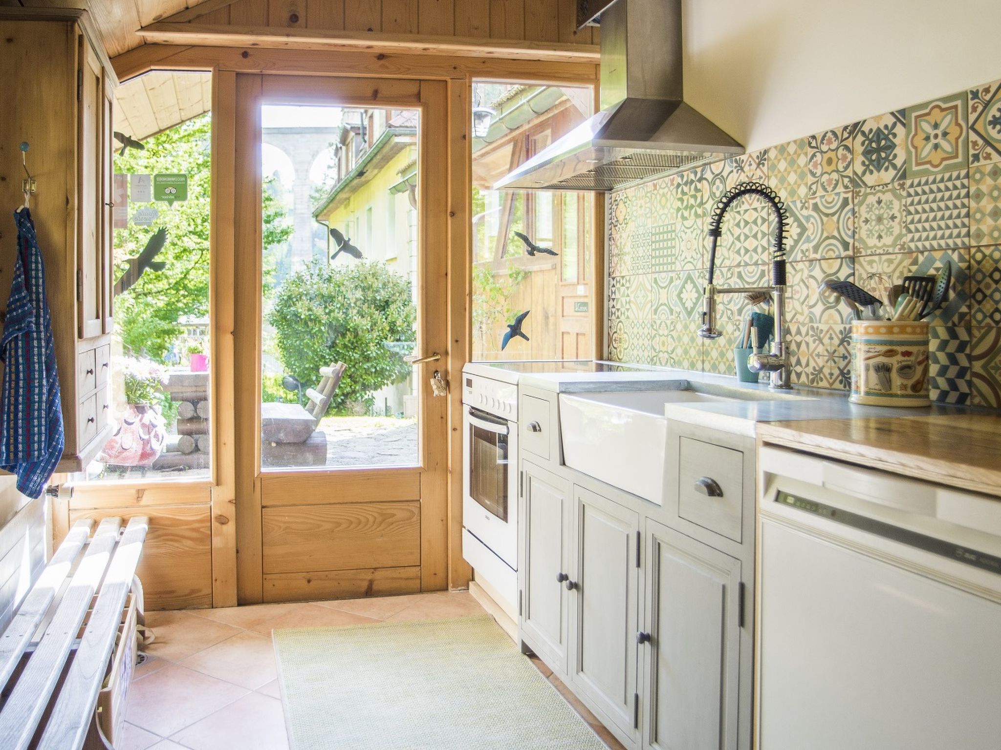 Eco-chalet Bel Oiseau, (St-Ursanne), - Outside