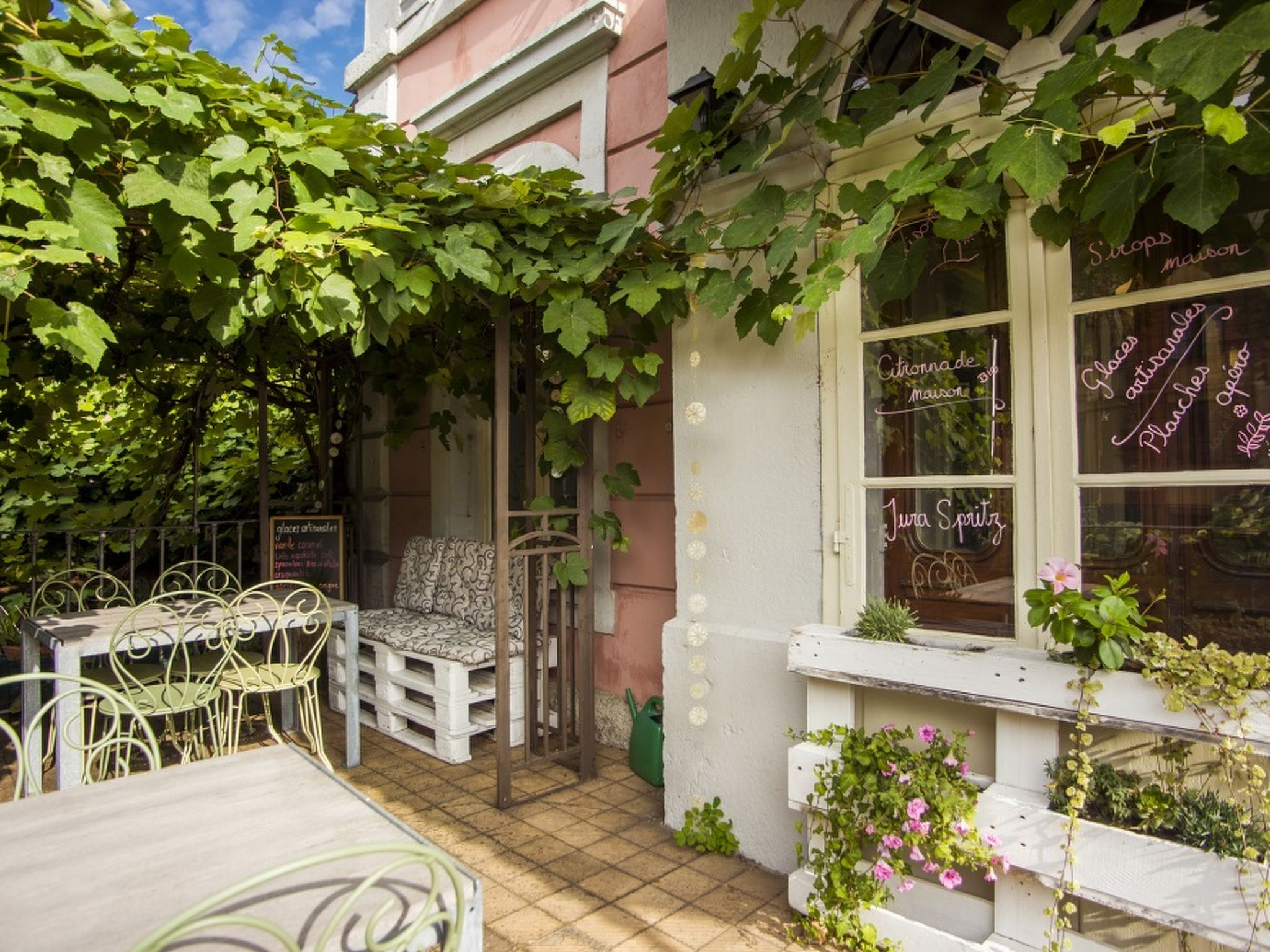 Auberge d'Ajoie, (Porrentruy), - Buiten