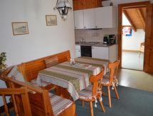 Rustiek vakantieappartement op boerderij bij Porrentruy met Jura Pass - thumbnail 6