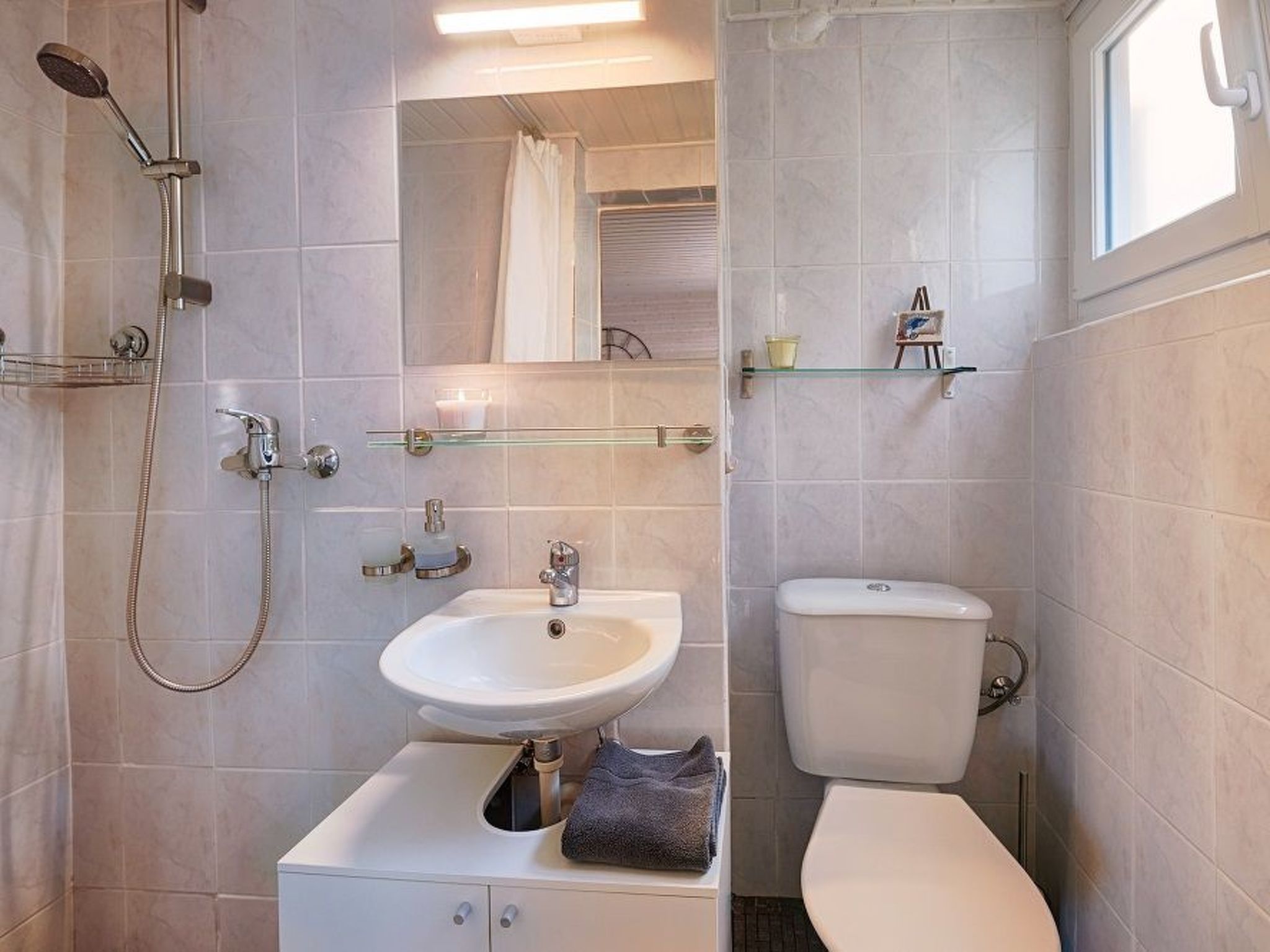 Studio - Chez Marie-Claude, (Vendlincourt), - Buiten