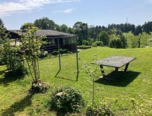 Vrijstaand chalet in Les Prés-d'Orvin met tuin, open haard en Jura-uitzicht - thumbnail 3