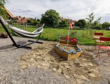 Historisch vrijstaand huis voor 15 personen bij Bern met sauna en golfbaan - thumbnail 6