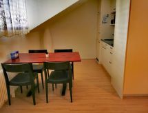 Romantisch stadsappartement met dakterras aan het meer van Thun - thumbnail 3