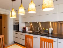 Hauswurz: Licht appartement voor 6 personen aan het meer van Thun - thumbnail 2