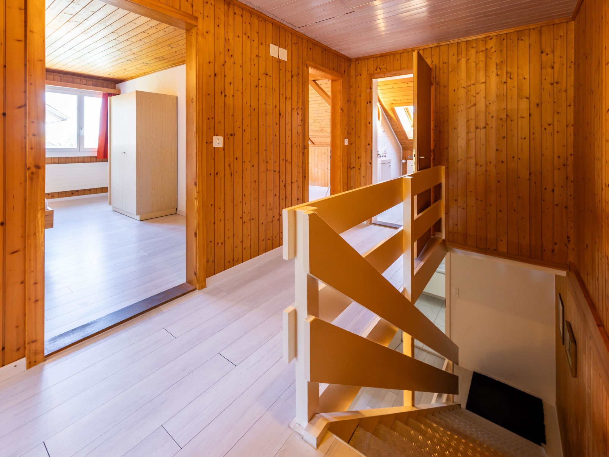 Hauswurz: Licht appartement voor 6 personen aan het meer van Thun - foto 14
