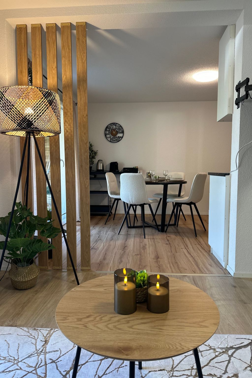 Photo of Thuner See, nahe Interlaken, für Familien, Wifi