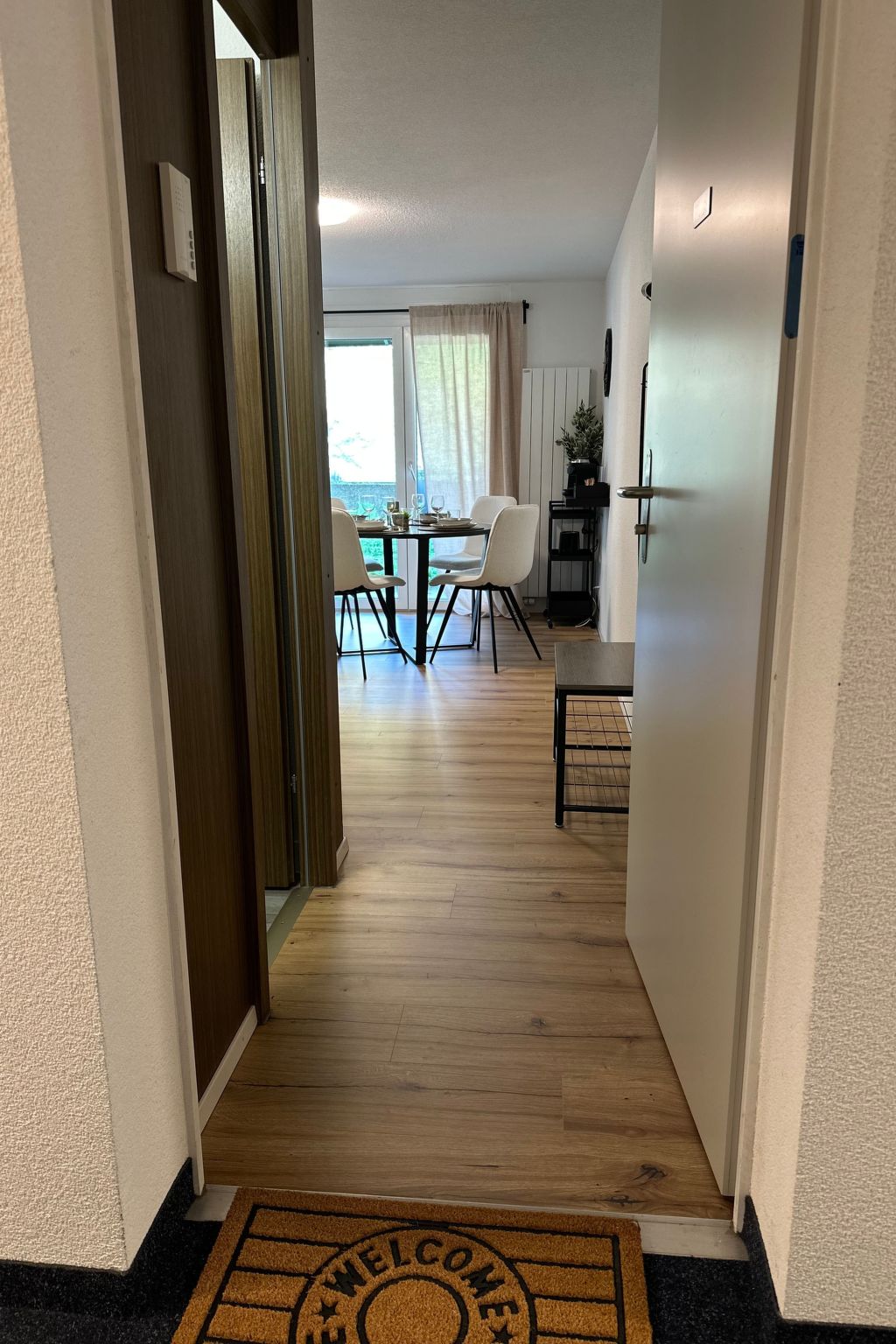 Photo of Thuner See, nahe Interlaken, für Familien, Wifi