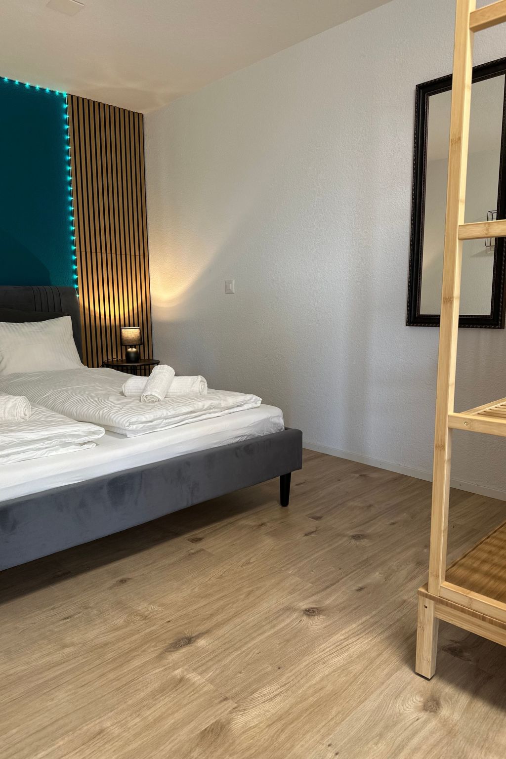 Photo of Thuner See, nahe Interlaken, für Familien, Wifi