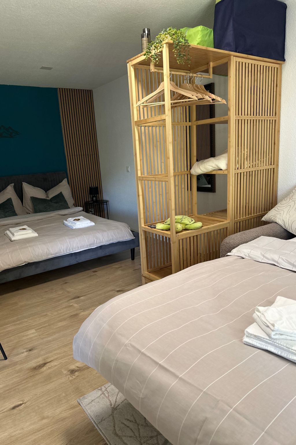 Photo of Thuner See, nahe Interlaken, für Familien, Wifi