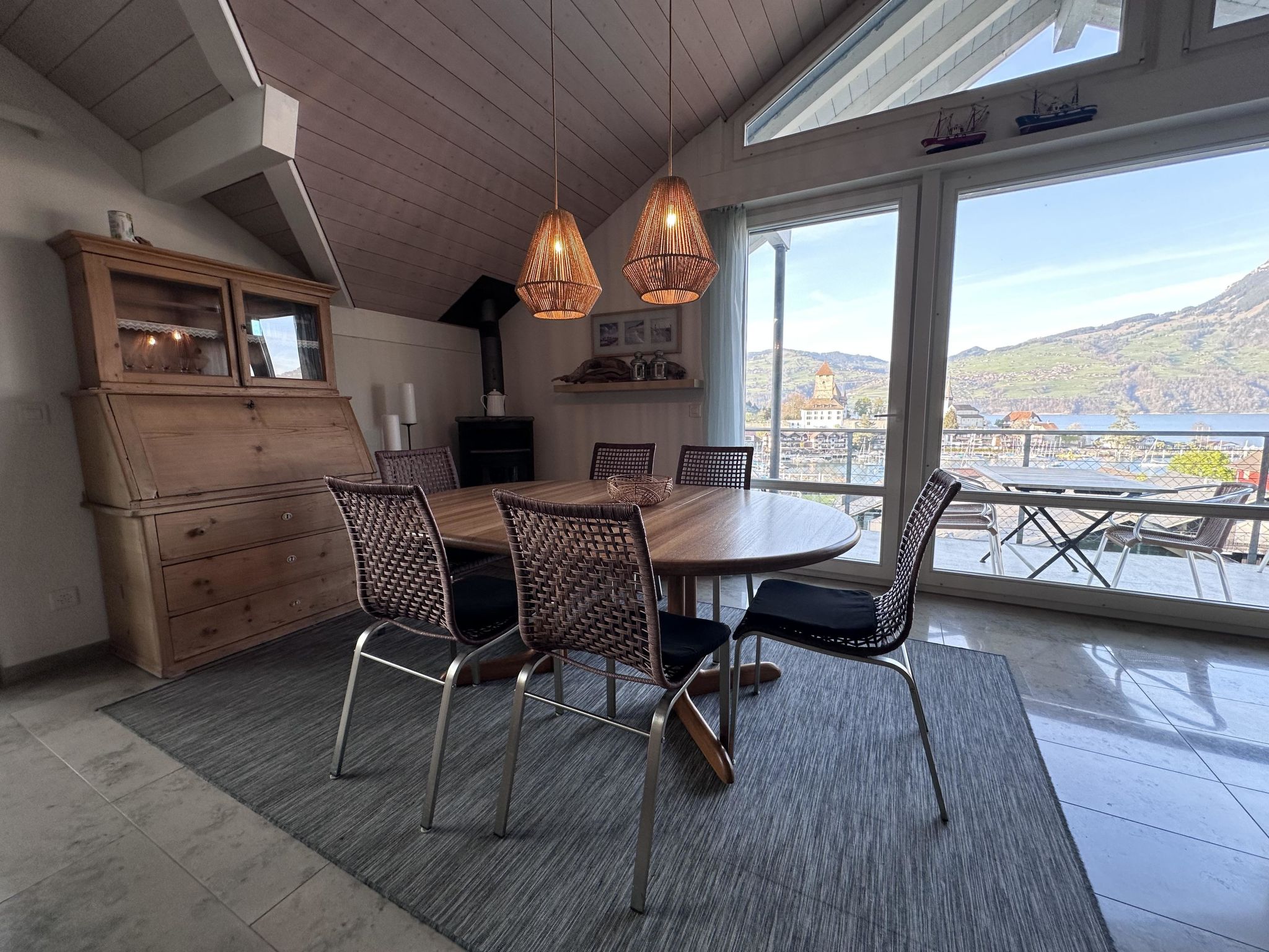Photo of 4-Bett Wohnung mit Dusche, Bad u. Balkon