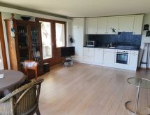 Panoramisch appartement met groot terras en uitzicht op het meer van Thun - thumbnail 4