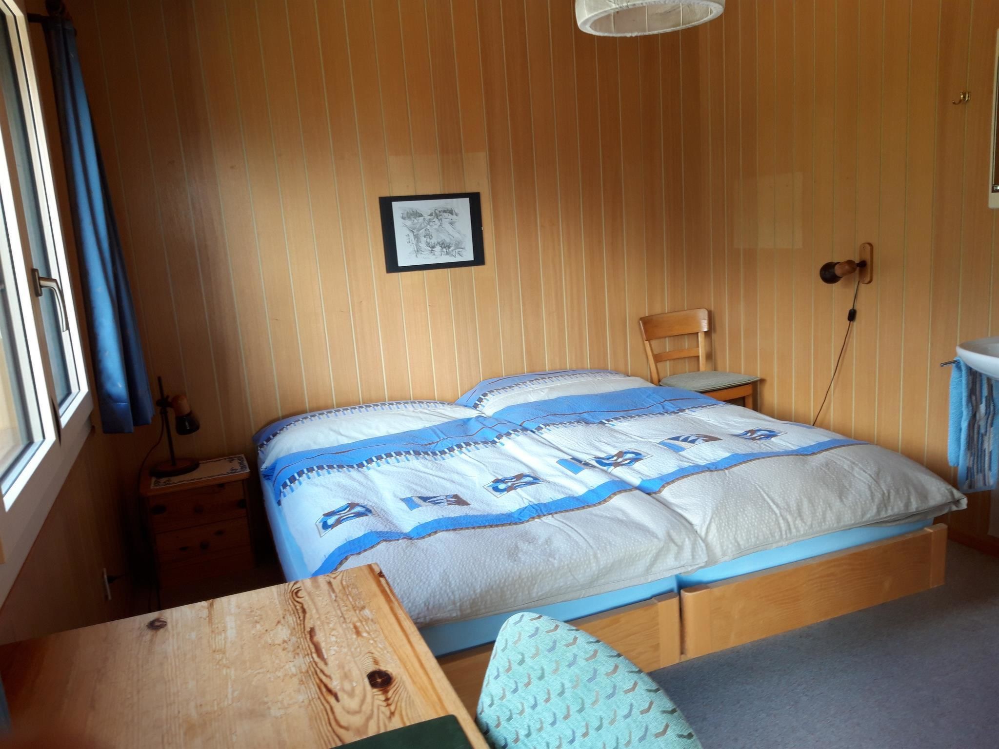 Chalet Wenger Appartement/Fewo, Dusche und Bad, WC, Balkon - Inside