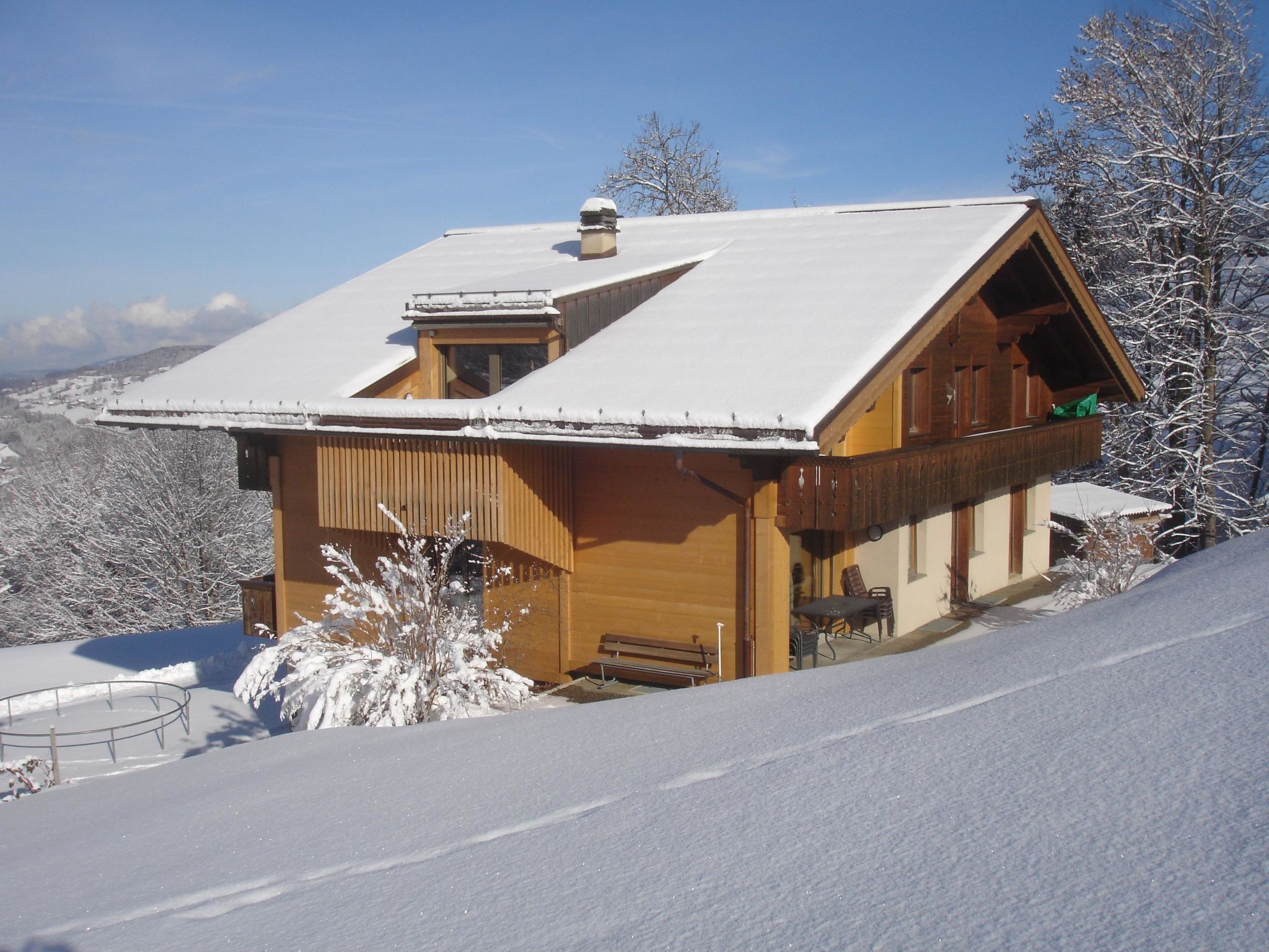 Chalet Wenger Appartement/Fewo, Dusche und Bad, WC, Balkon - Outside