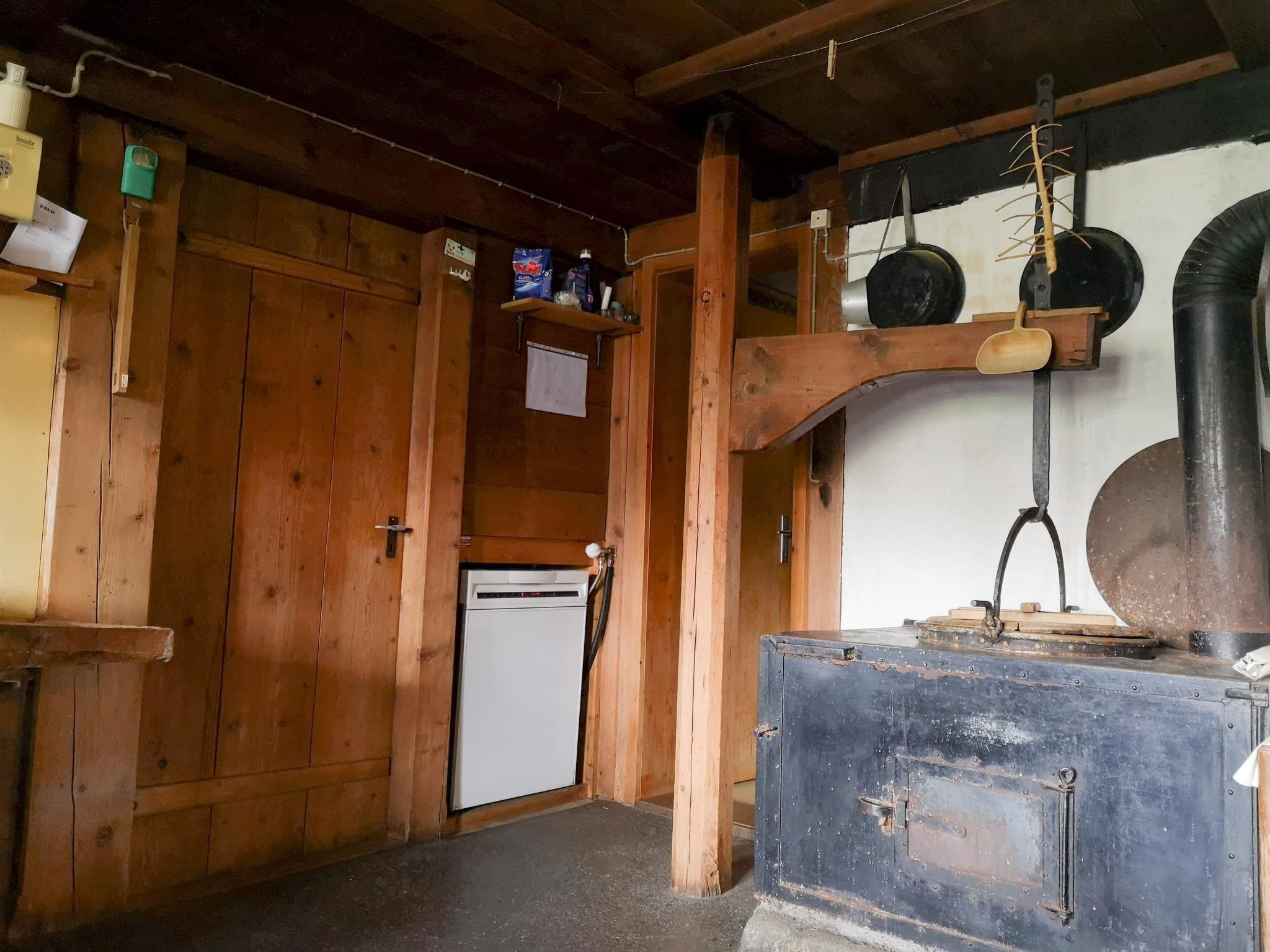 Weidhütte Wegscheide Hütte, Dusche, WC, 3 Schlafräume Wohnung 1. Stock - Drinnen