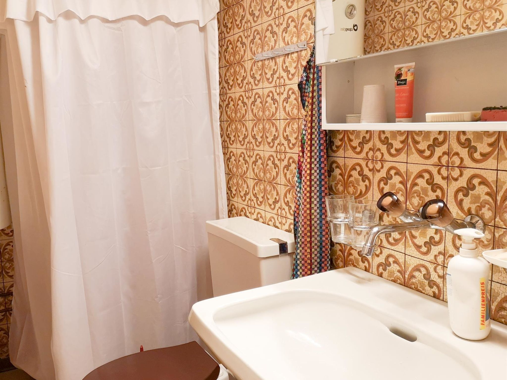 Weidhütte Wegscheide Hütte, Dusche, WC, 3 Schlafräume Wohnung 1. Stock - Drinnen