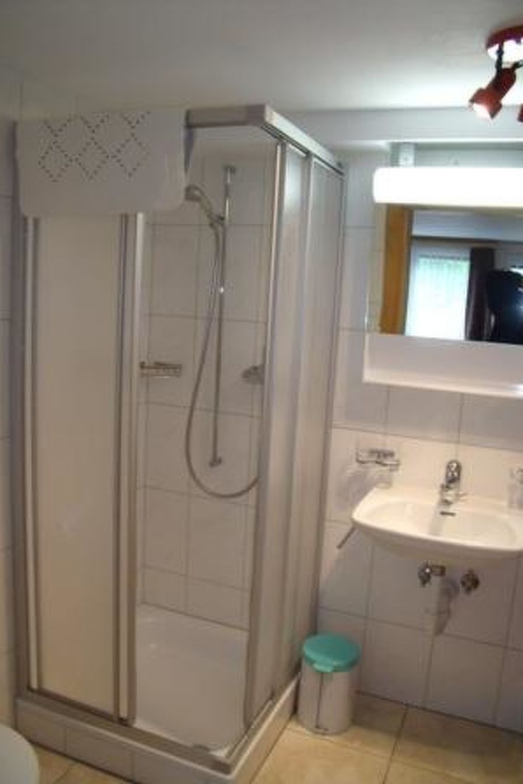 Qualizza-Inniger Appartement/Fewo, Dusche, WC, 1 - Image-tags.info