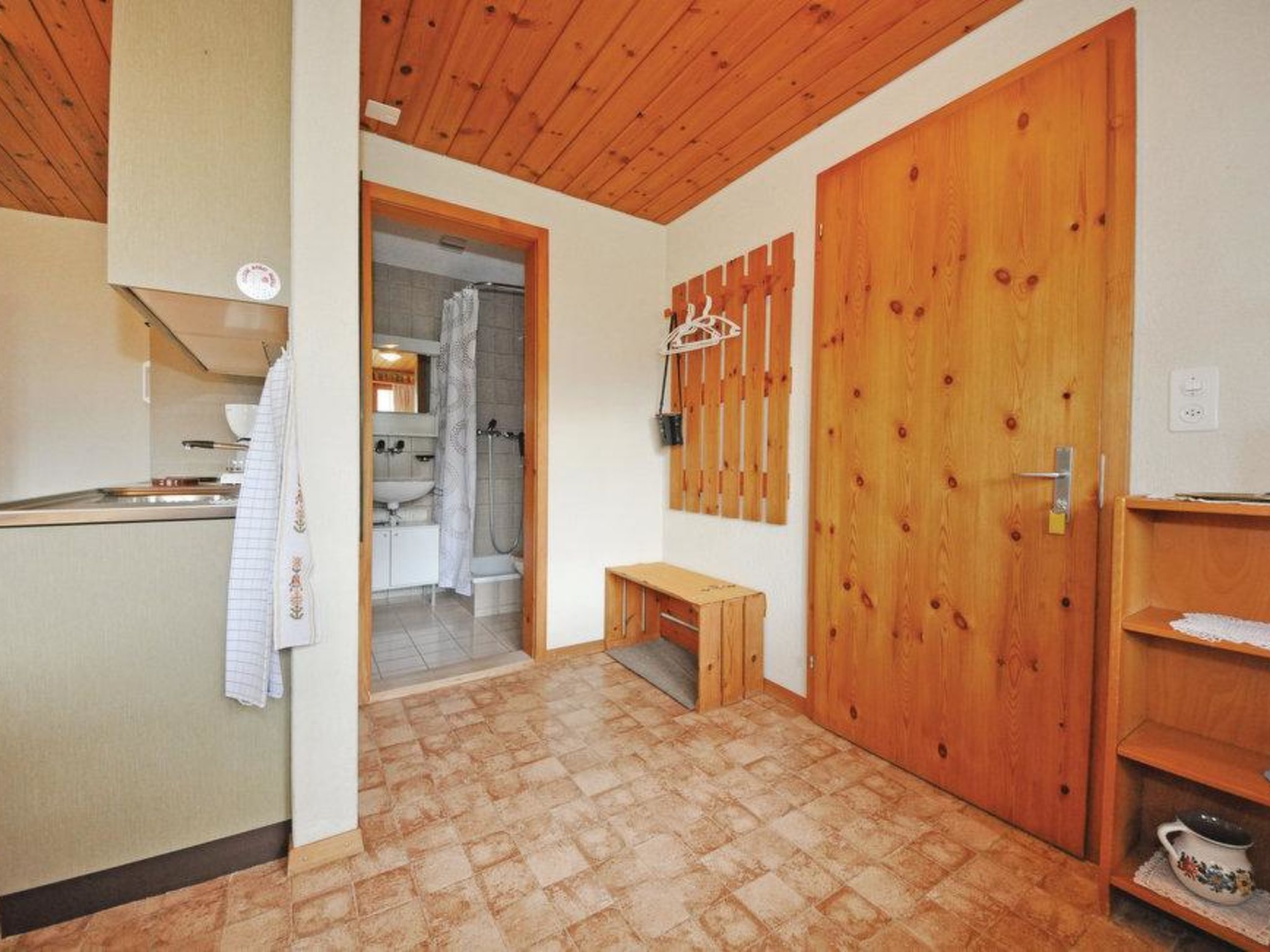 Chalet Bodenweg Appartement/Fewo, Bad, WC, 1 Schlafraum 1-Zimmerwohnung - Image 3