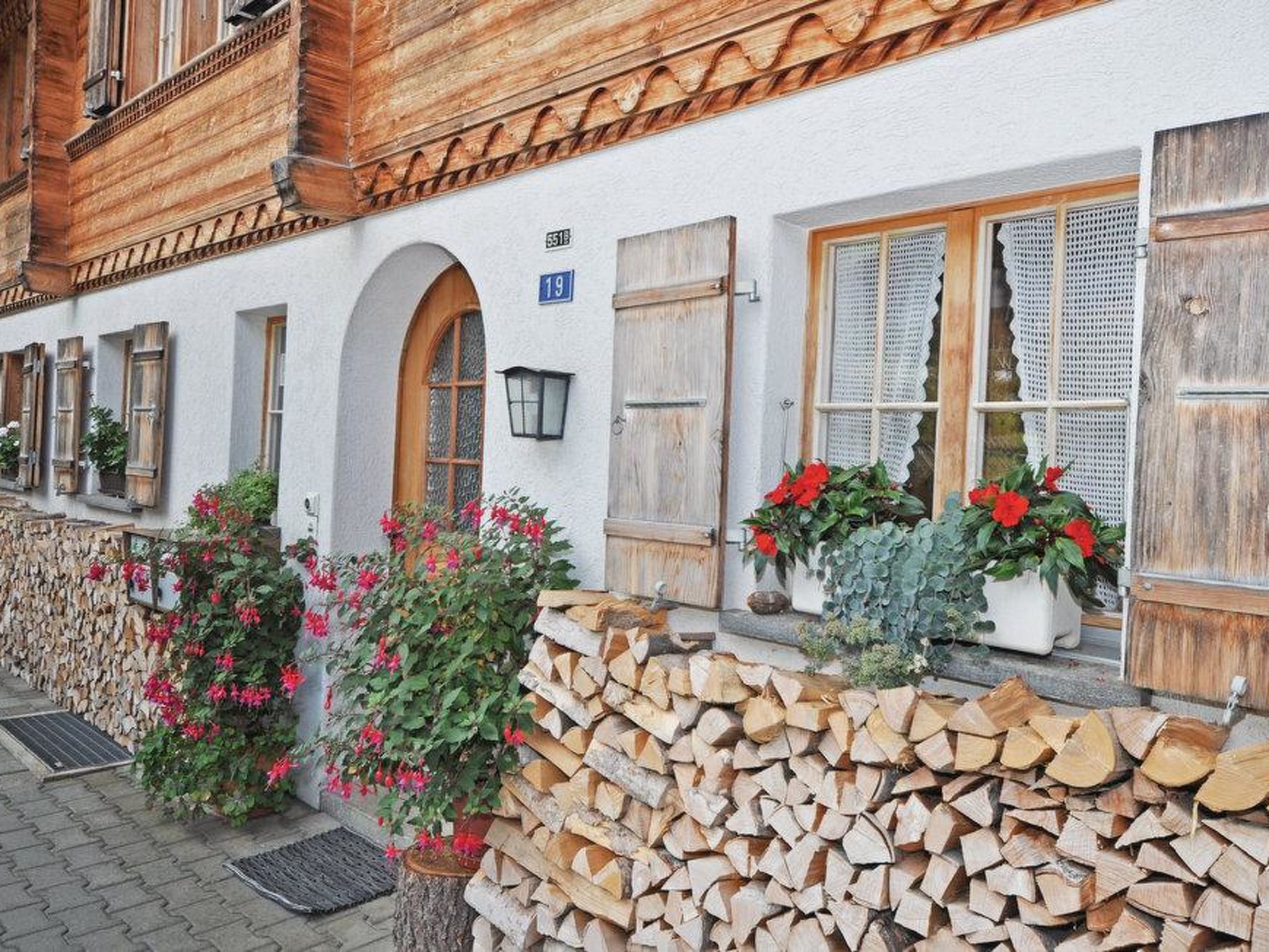 Chalet Bodenweg Appartement/Fewo, Bad, WC, 1 Schlafraum 1-Zimmerwohnung - Buiten