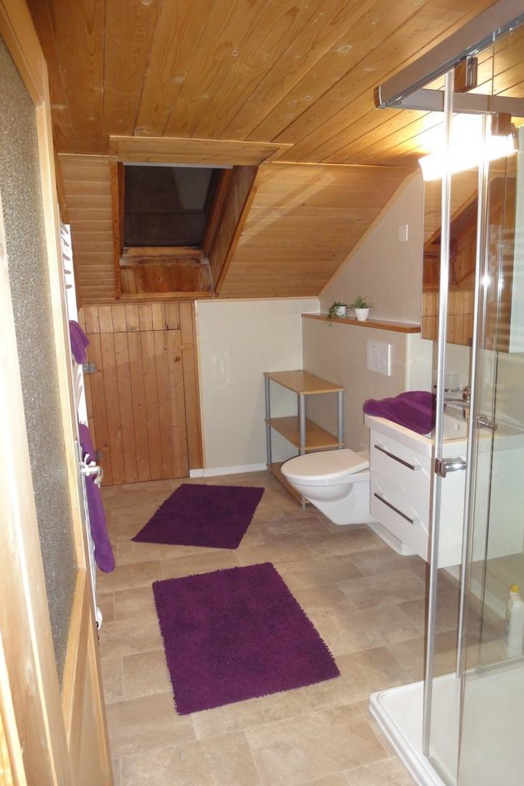 Esther Appartement/Fewo, Dusche, WC, 3 Schlafräume 4-Zimmerwohnung - Drinnen