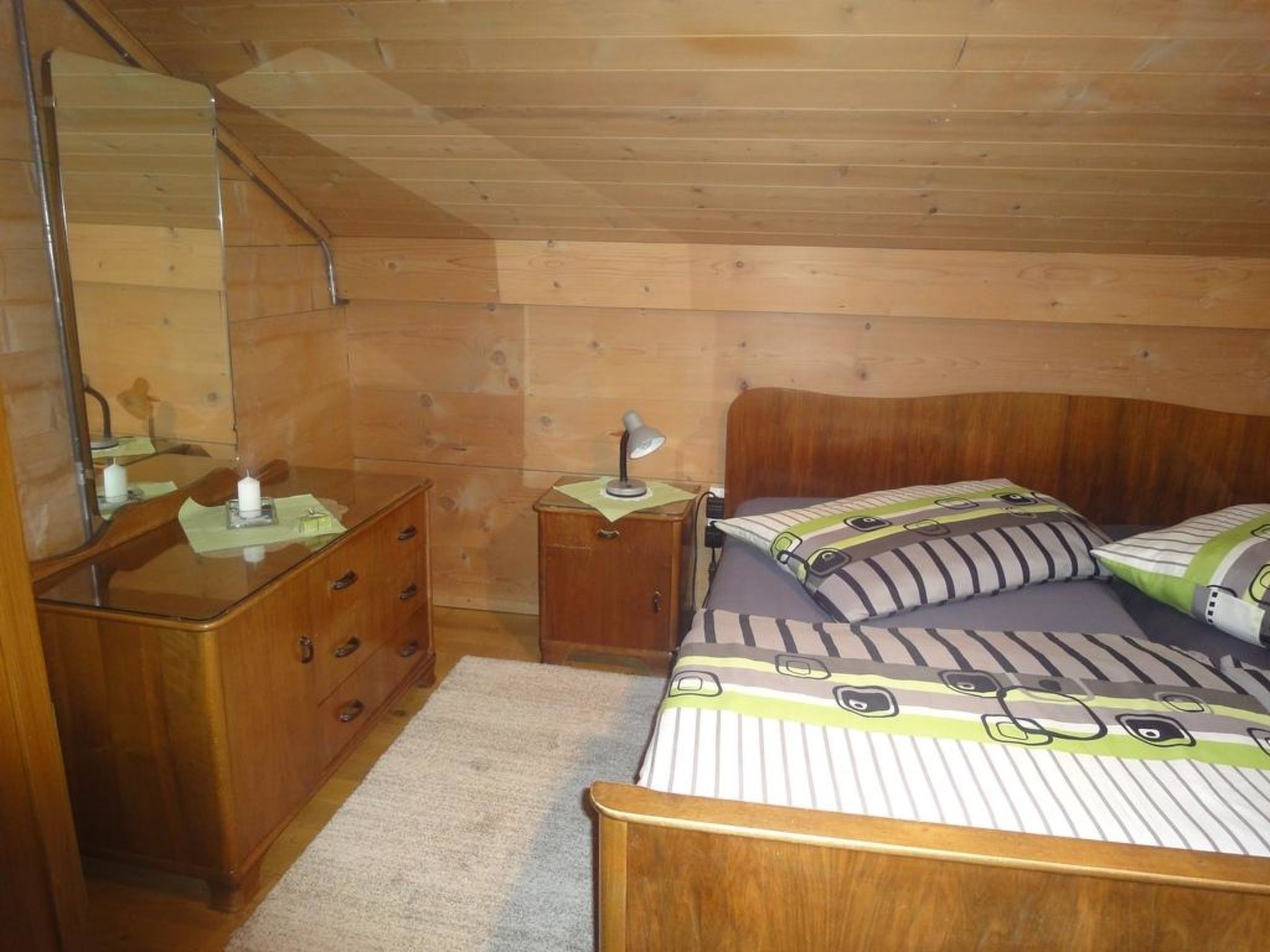 Esther Appartement/Fewo, Dusche, WC, 3 Schlafräume 4-Zimmerwohnung - Drinnen