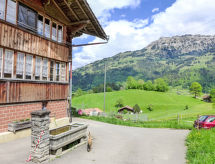 Rustieke woonboerderij in Frutigen met uitzicht op bergen en meren - thumbnail 5
