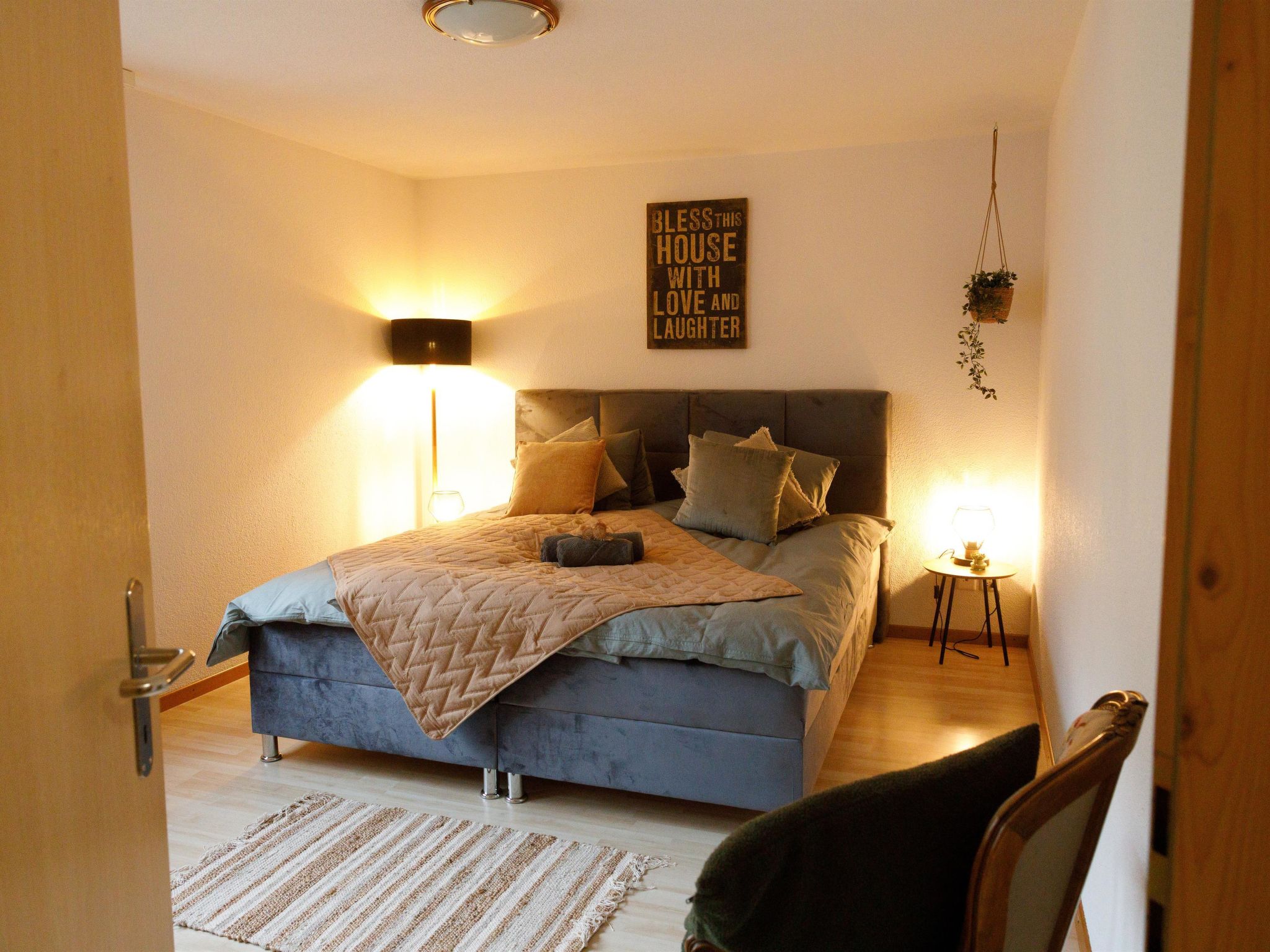 Mountain View Appartement/Fewo, Dusche, WC, 3 Schlafräume 4.5 Zimmer-Wohnung - Binnen
