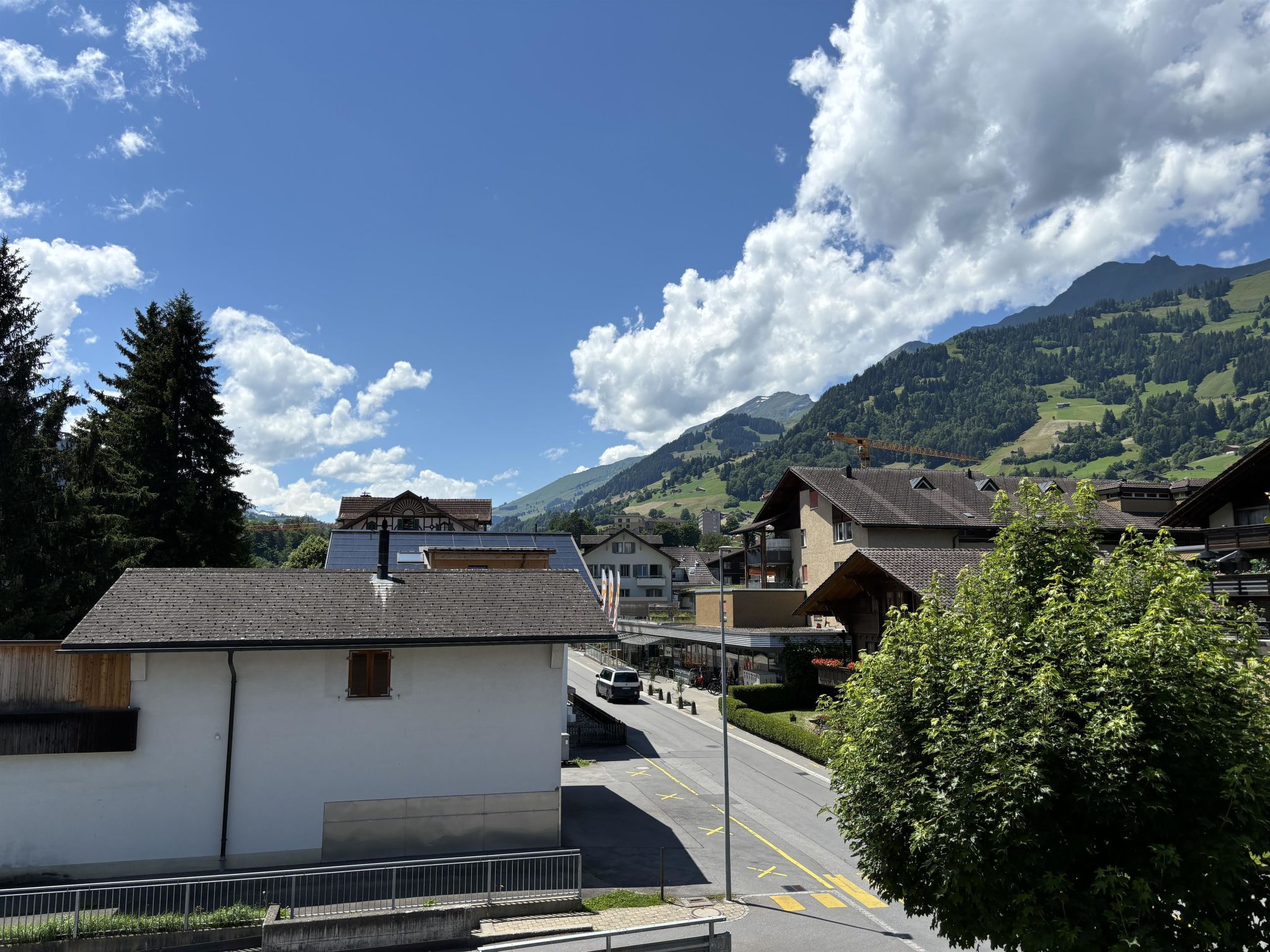 Mountain View Appartement/Fewo, Dusche, WC, 3 Schlafräume 4.5 Zimmer-Wohnung - Buiten