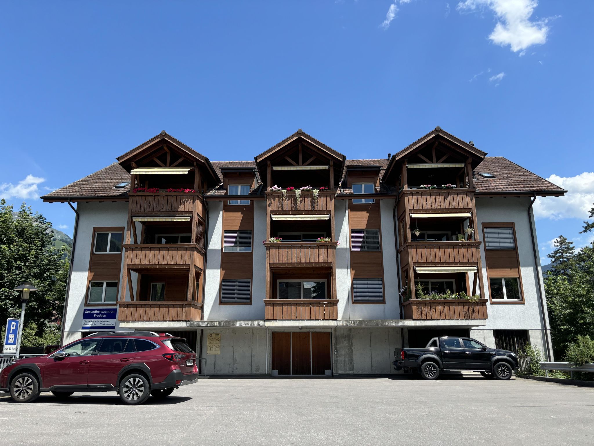 Mountain View Appartement/Fewo, Dusche, WC, 3 Schlafräume 4.5 Zimmer-Wohnung - Buiten