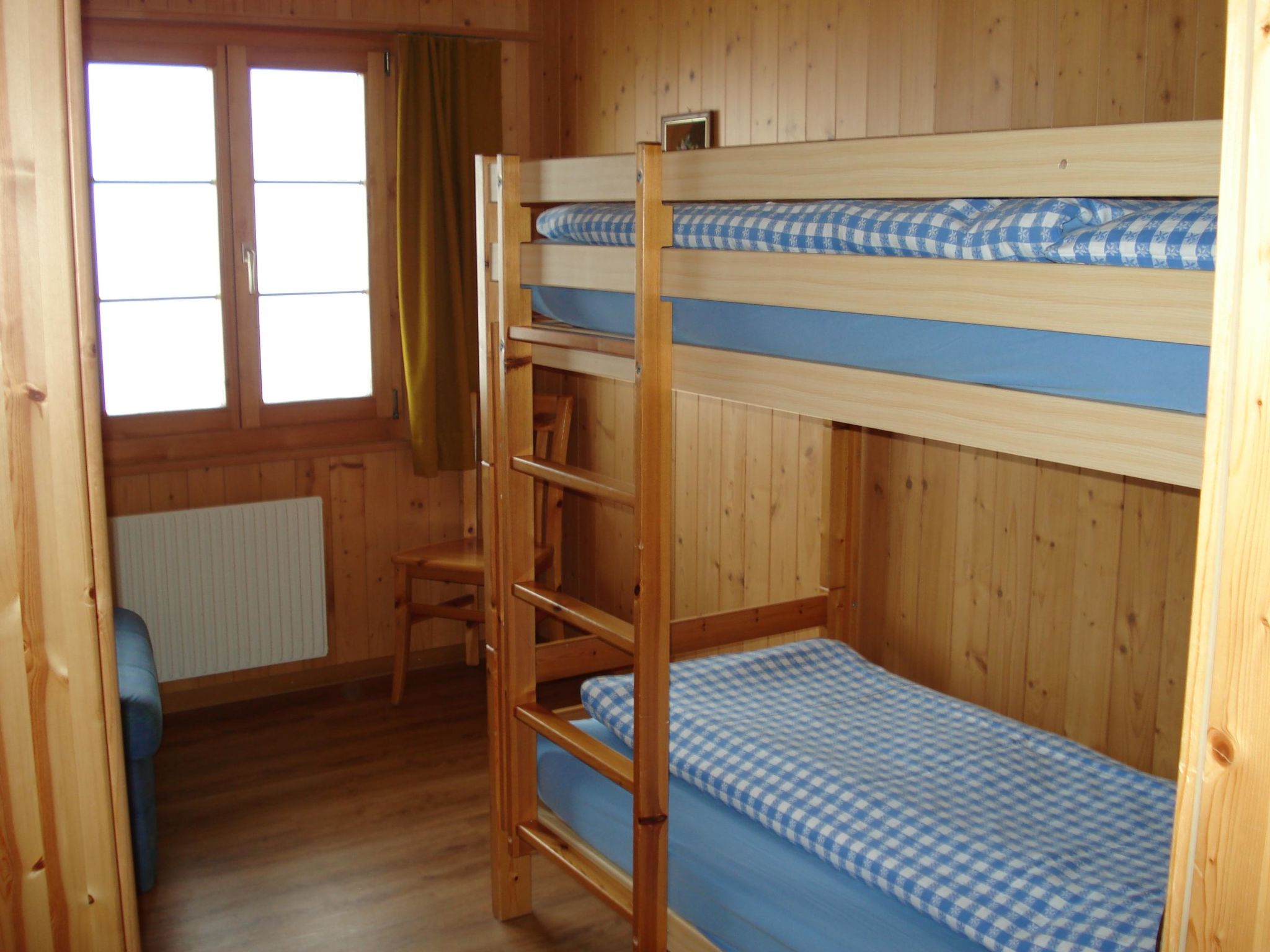 Bauernhaus Uf dr Flue Appartement/Fewo, Bad, WC, 4 oder mehr Schlafräume - Binnen