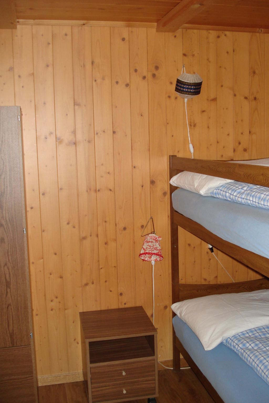 Bauernhaus Uf dr Flue Appartement/Fewo, Bad, WC, 4 oder mehr Schlafräume - Binnen