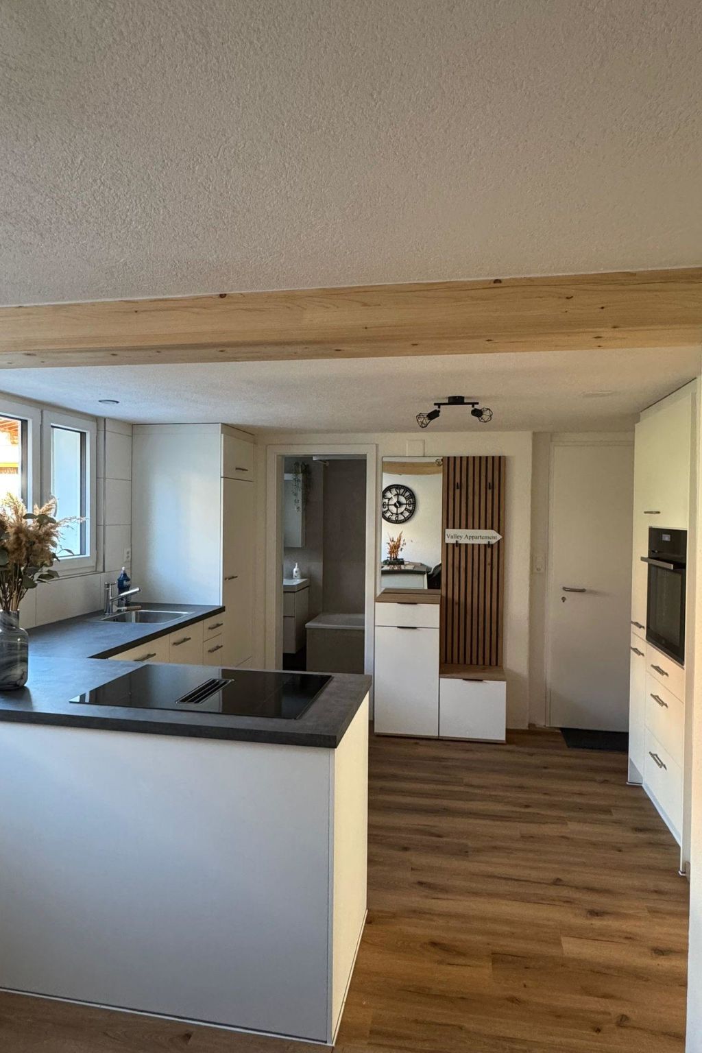 Valley Appartement Appartement/Fewo, Bad, WC, 2 Schlafräume 3 1/2-Zimmerwohnung - Image-tags.info