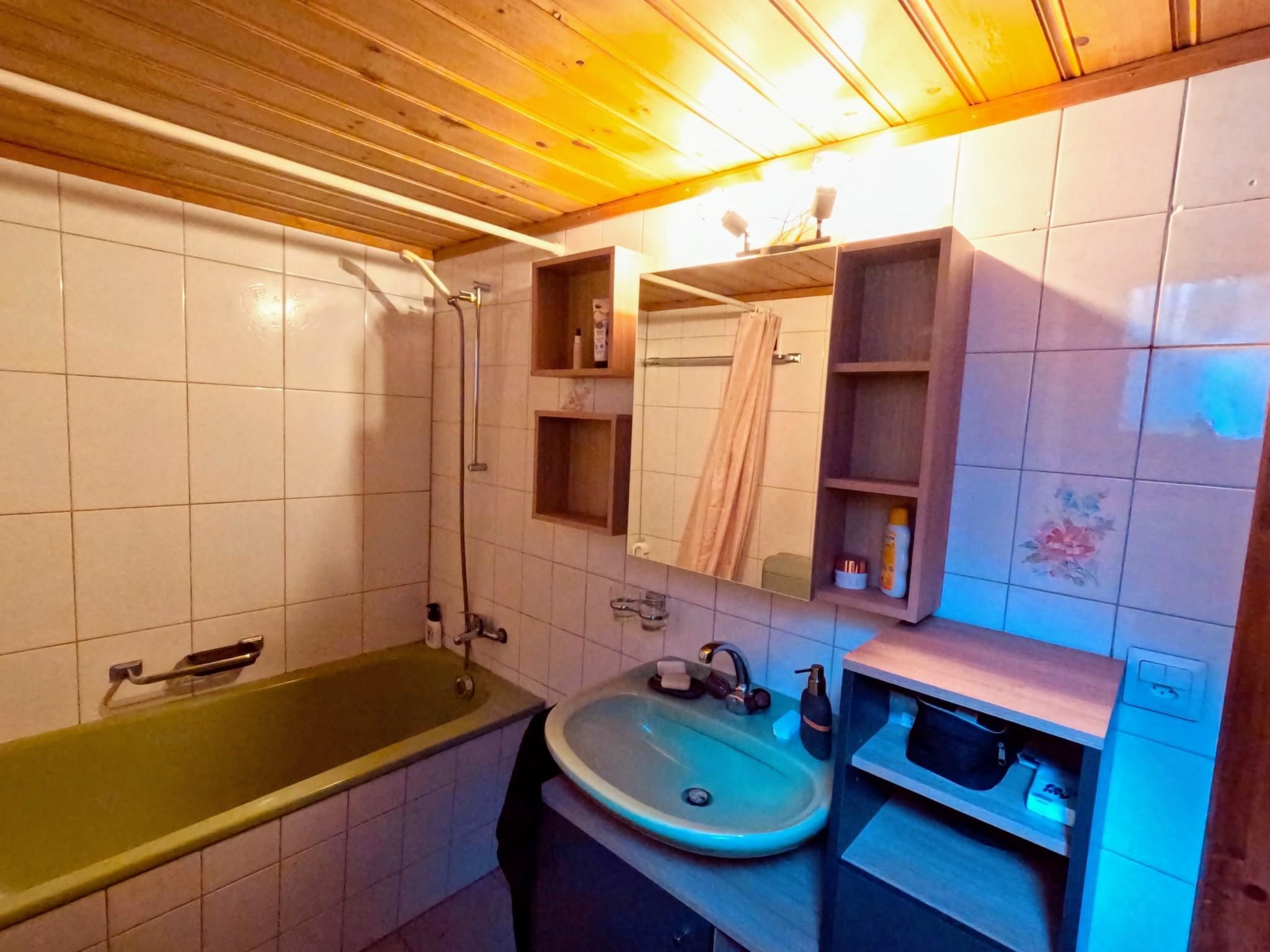 Arlinn Apartment Appartement/Fewo, Dusche und Bad, WC, 1 Schlafraum - Image-tags.info