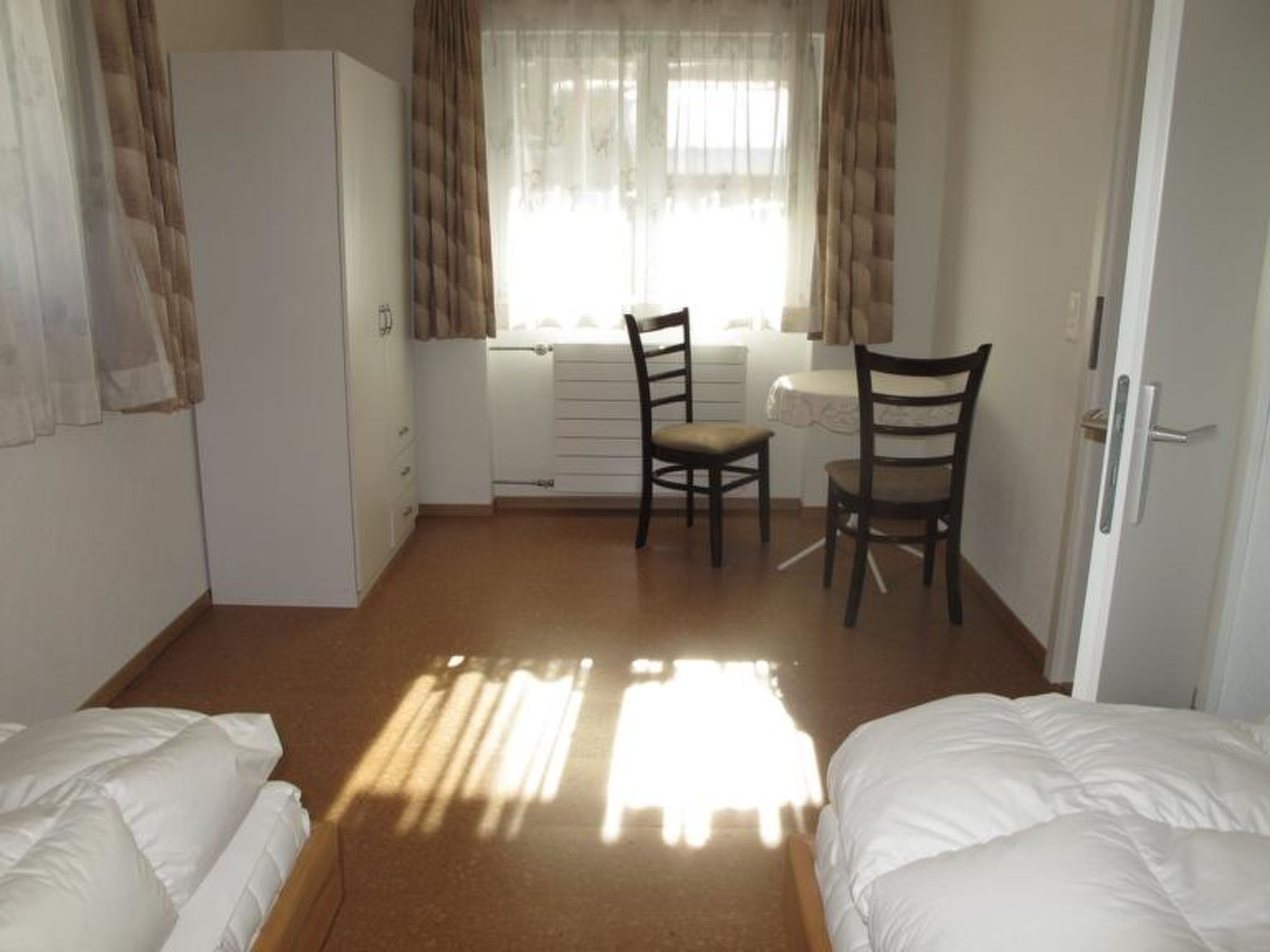 Helene Appartement/Fewo, Dusche, WC, 2 Schlafräume 3-Zimmerwohnung Parterre - Binnen