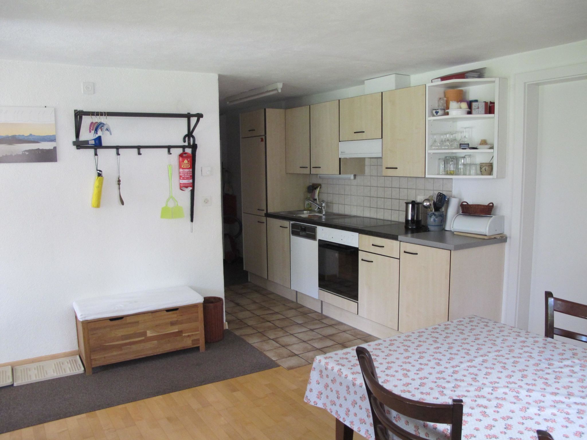 Helene Appartement/Fewo, Dusche, WC, 2 Schlafräume 3-Zimmerwohnung Parterre - Binnen