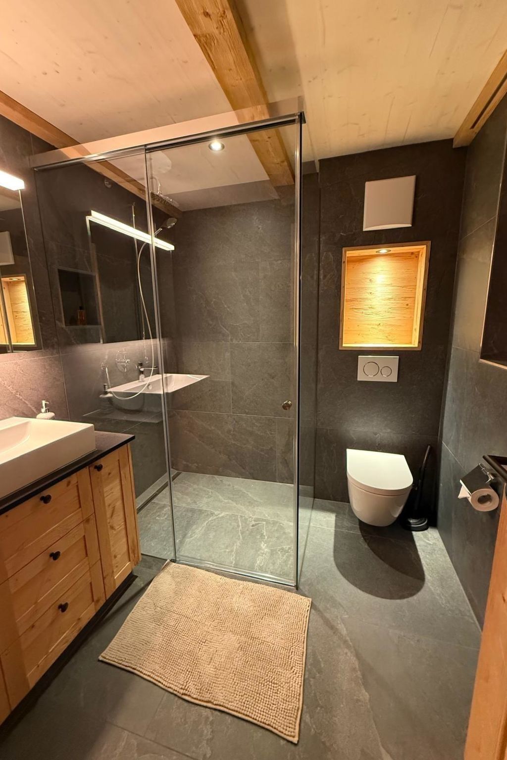 Photo of Haus Bettina Appartement/Fewo, Dusche, WC, 4 oder mehr Schlafräume