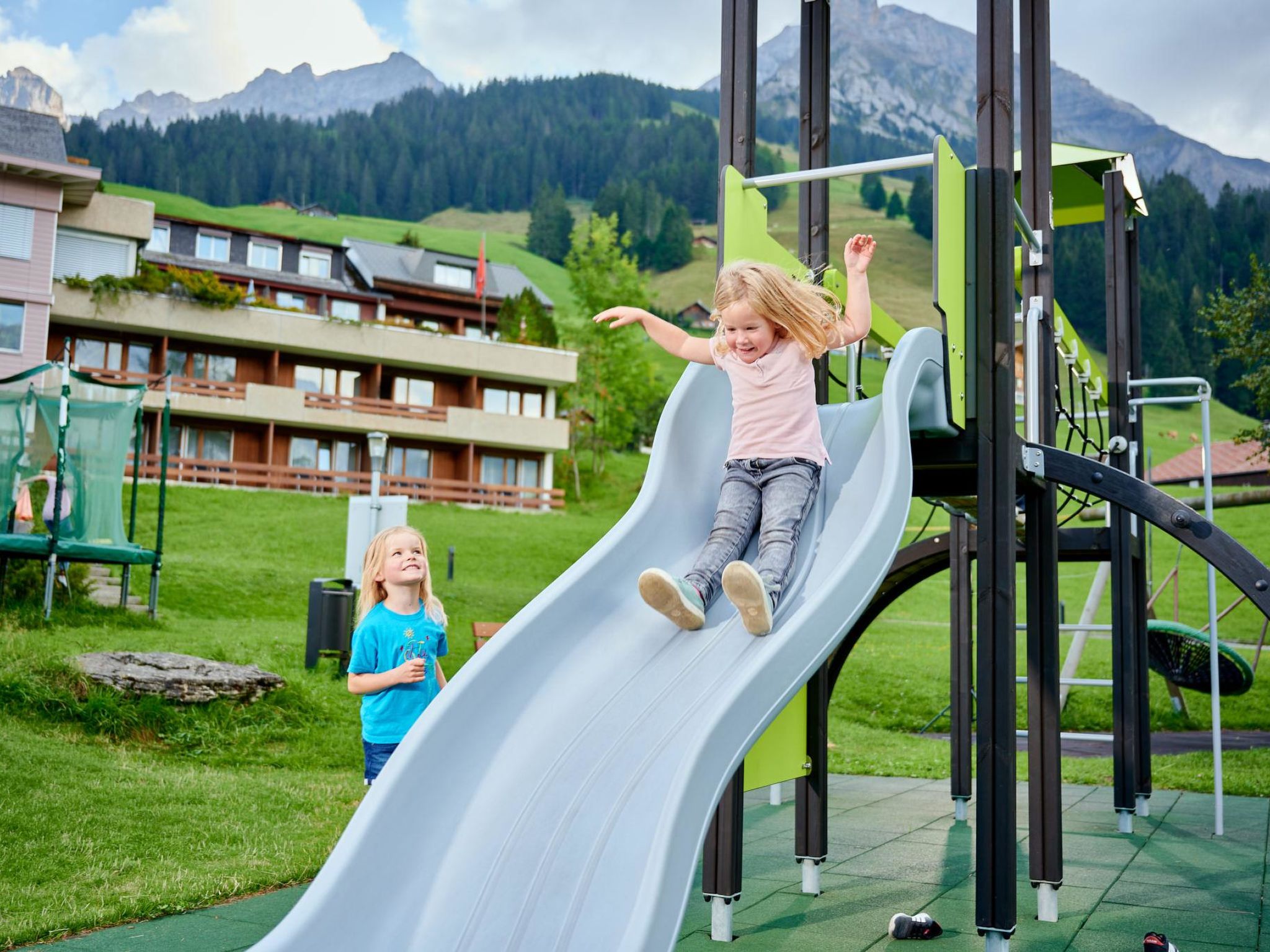 Ferien- und Familienhotel Alpina Doppelzimmer, Dusche, WC, Standard - Draußen