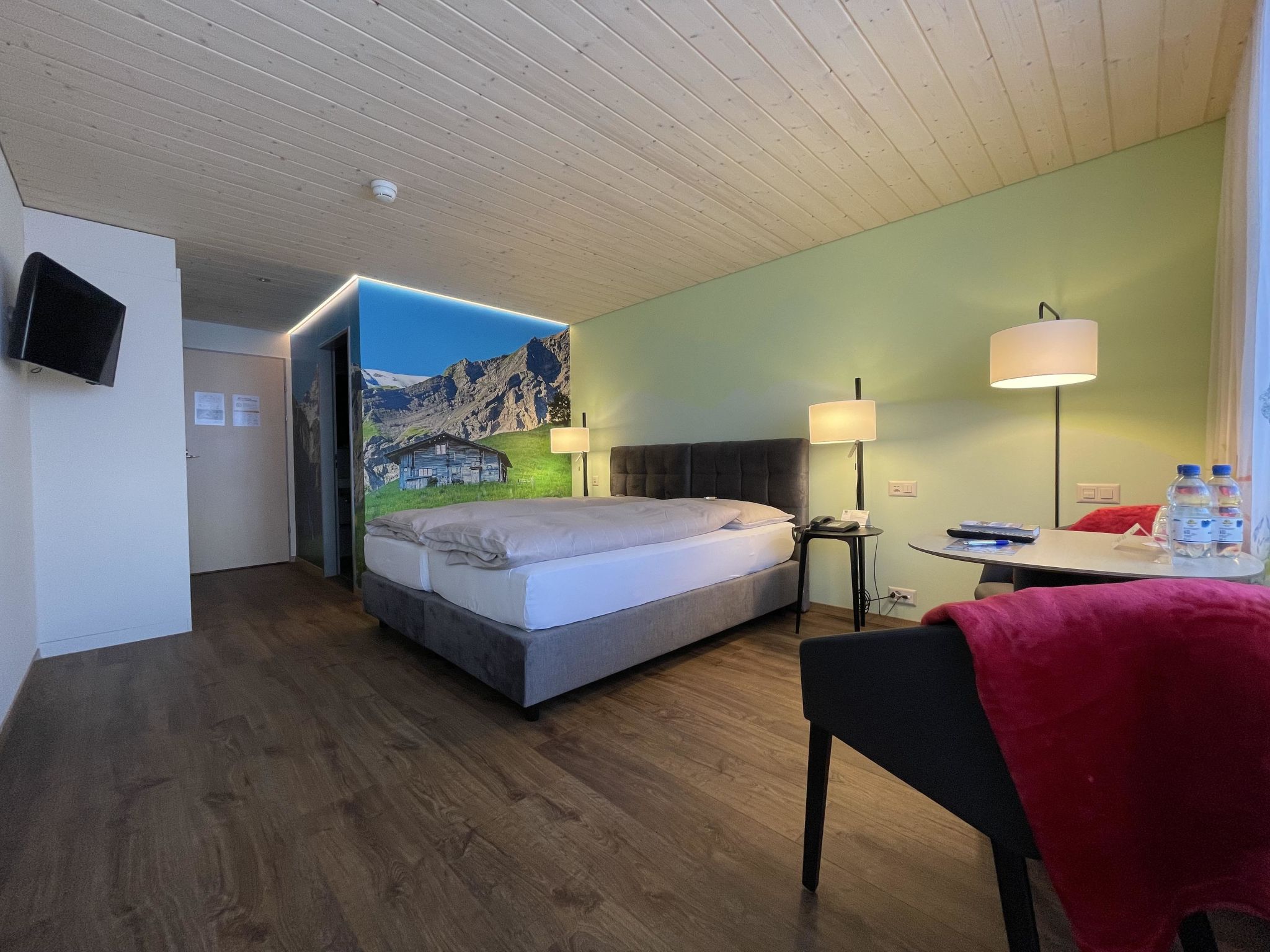 Ferien- und Familienhotel Alpina Doppelzimmer, Dusche, WC, Standard - Drinnen