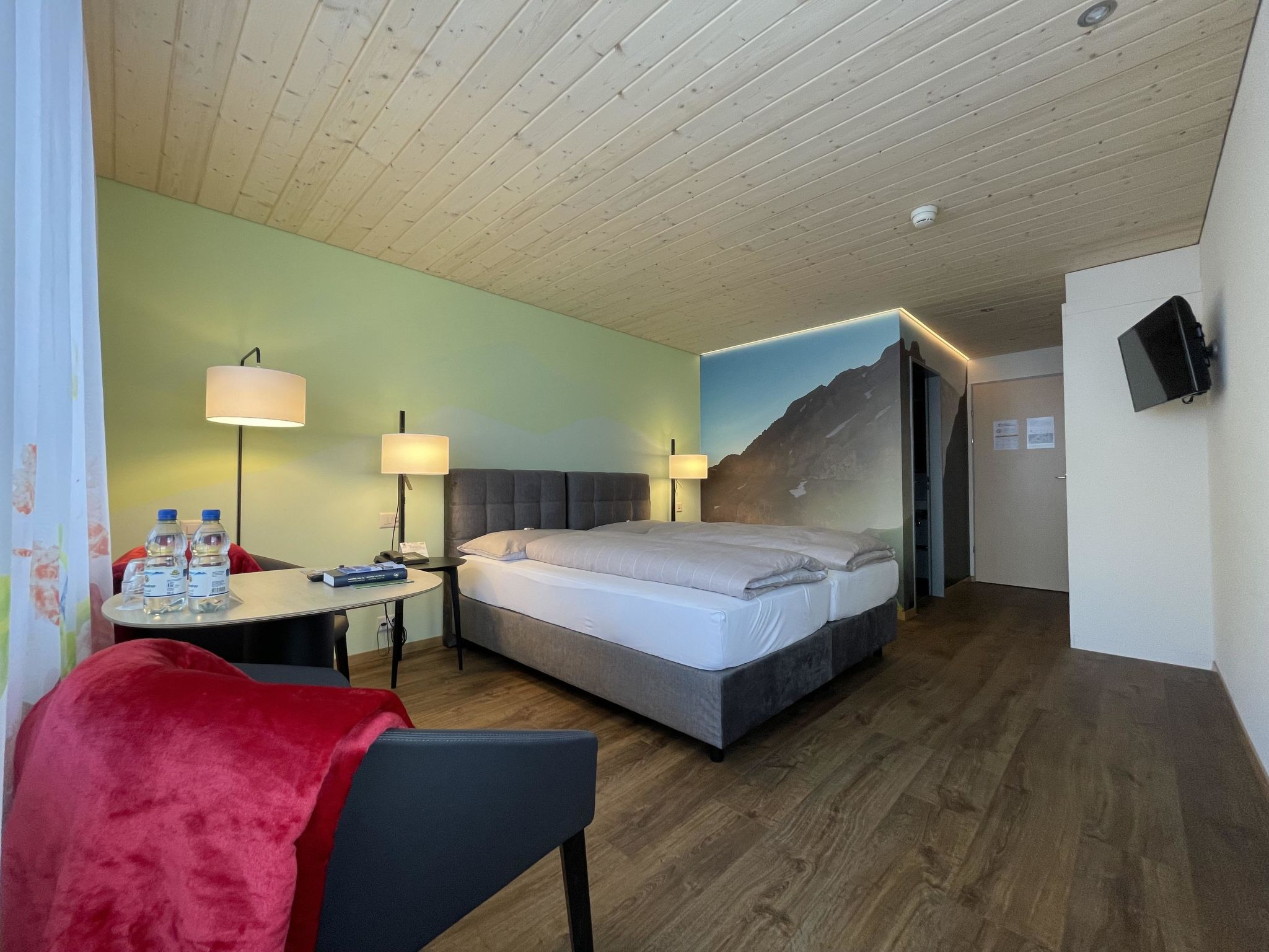 Ferien- und Familienhotel Alpina Doppelzimmer, Dusche, WC, Standard - Drinnen