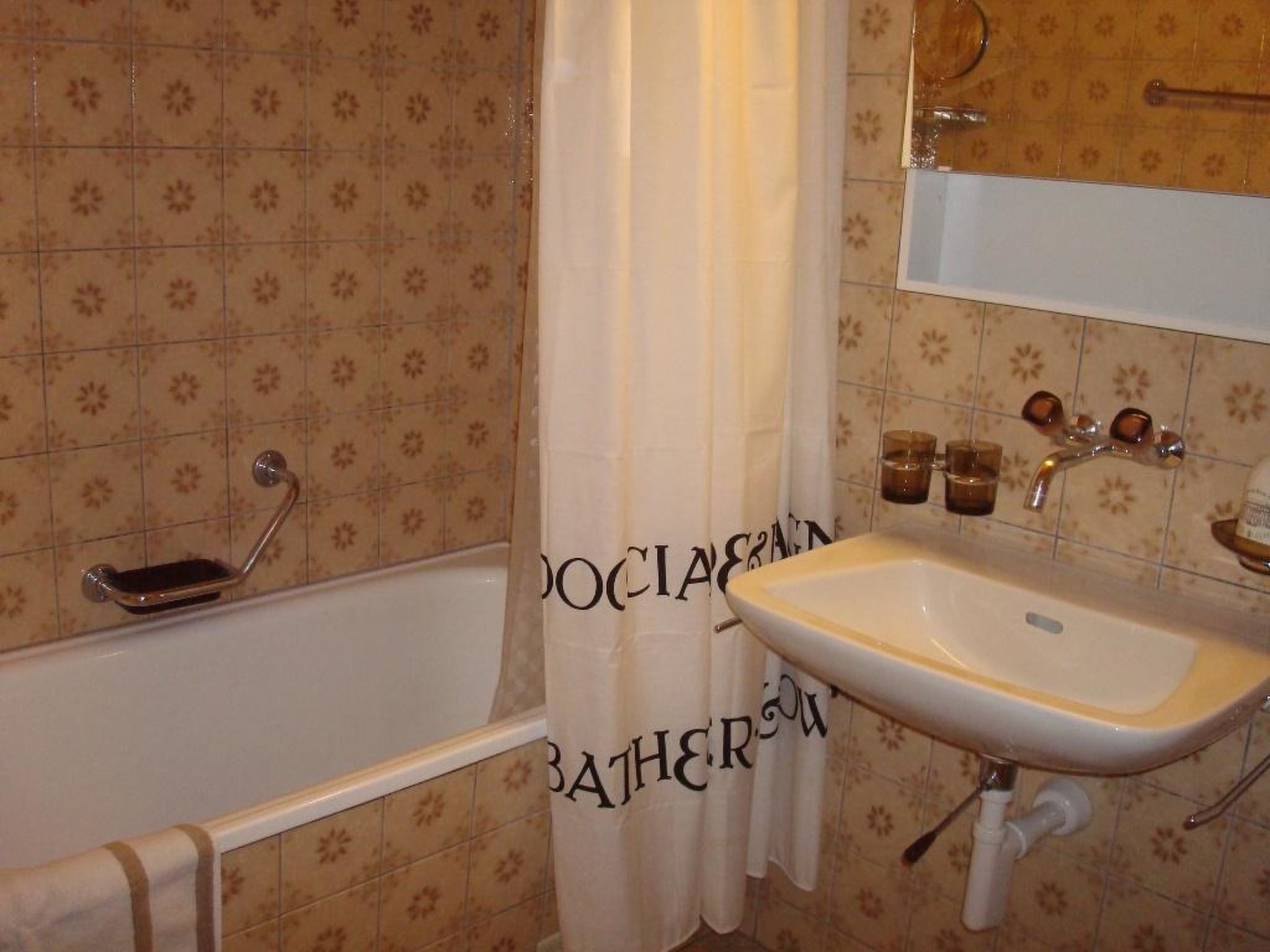 Photo of Helios 2. Stock Appartement/Fewo, Bad, WC, 2 Schlafräume 3-Zimmerwohnung