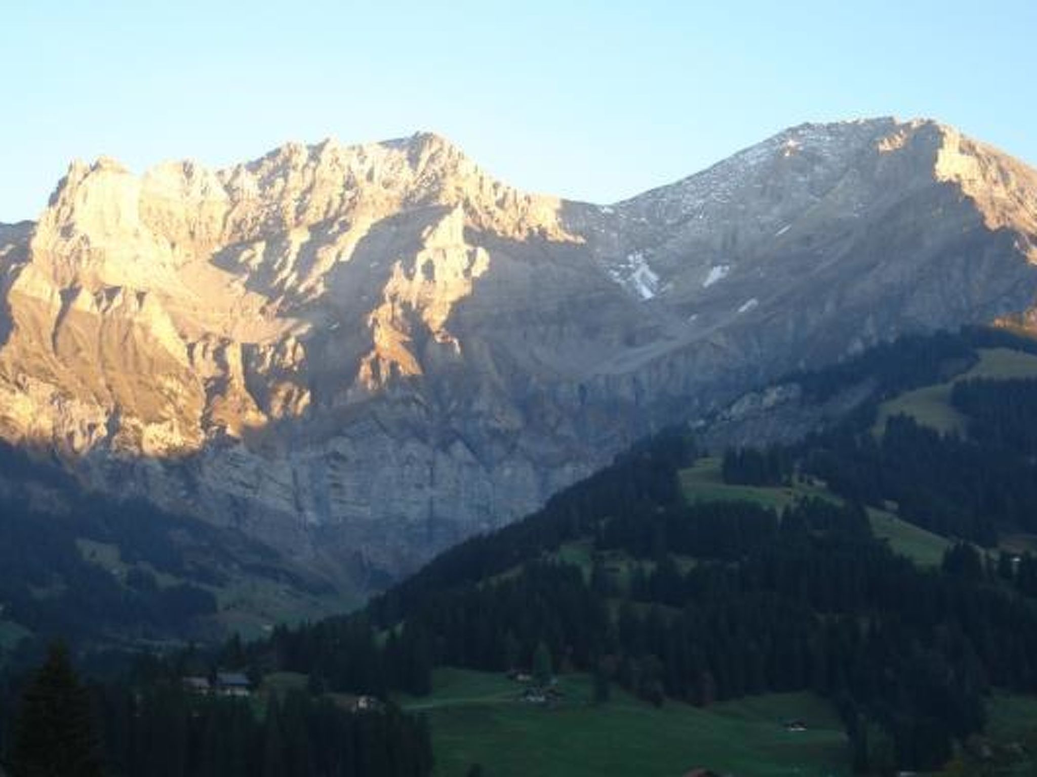 Photo of Alpenveilchen 1 Appartement/Fewo, Bad, WC, 2 Schlafräume 3.5-Zimmerwohnung