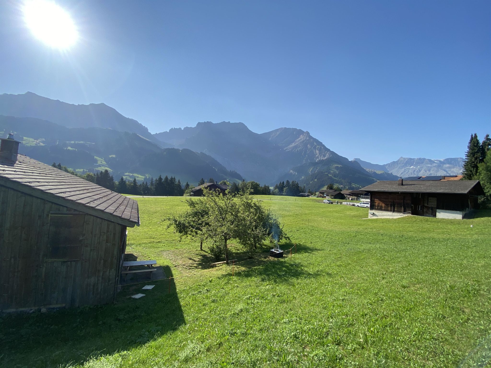 Photo of Chalet Legi Appartement/Fewo, Dusche oder Bad, WC, 4 oder mehr Schlafräume