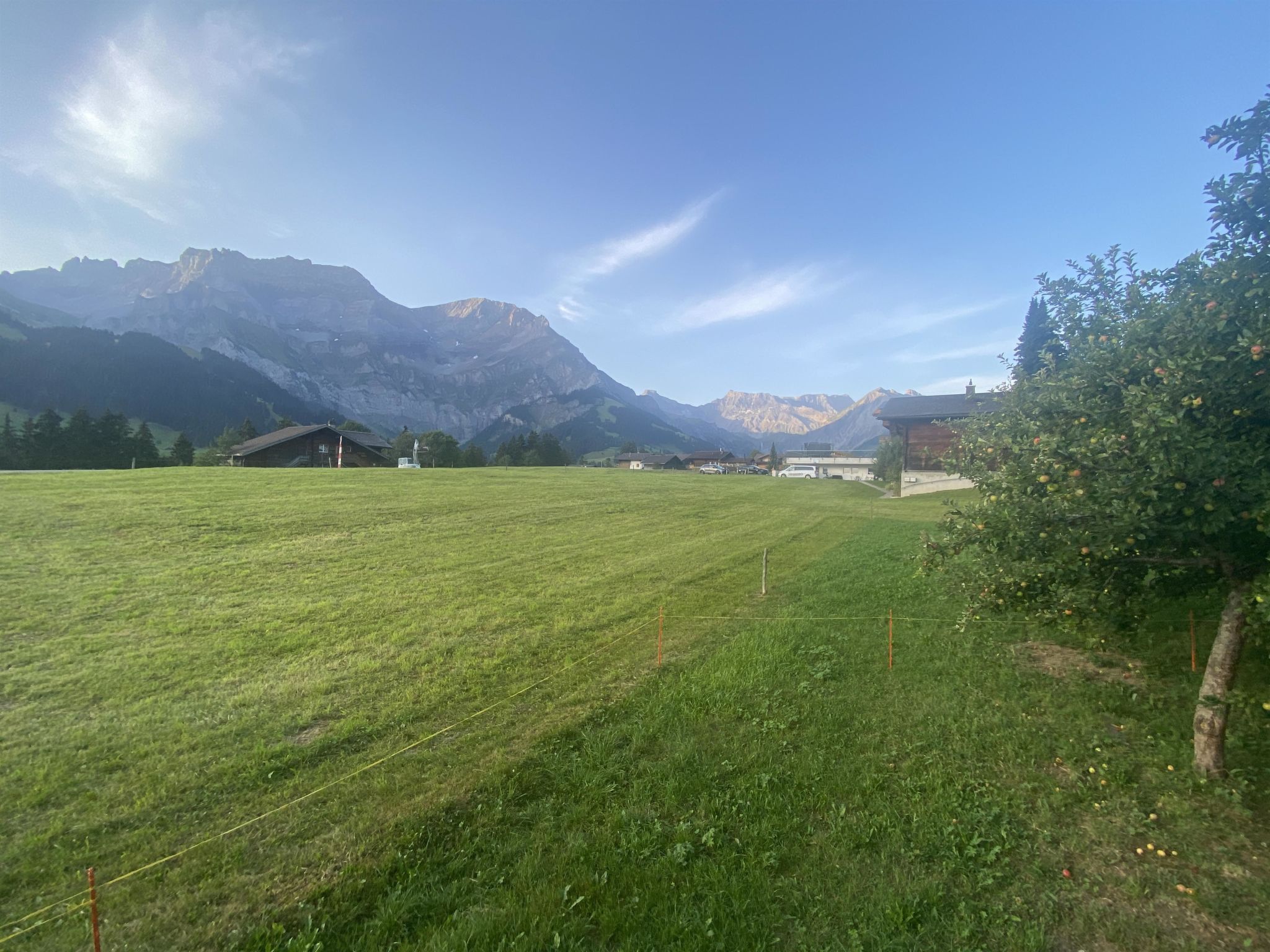 Photo of Chalet Legi Appartement/Fewo, Dusche oder Bad, WC, 4 oder mehr Schlafräume