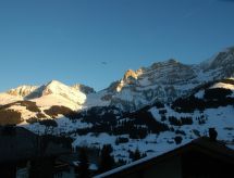 Knusse studio in Adelboden, direct aan de piste en op loopafstand van de Sillerenbahn - thumbnail 4