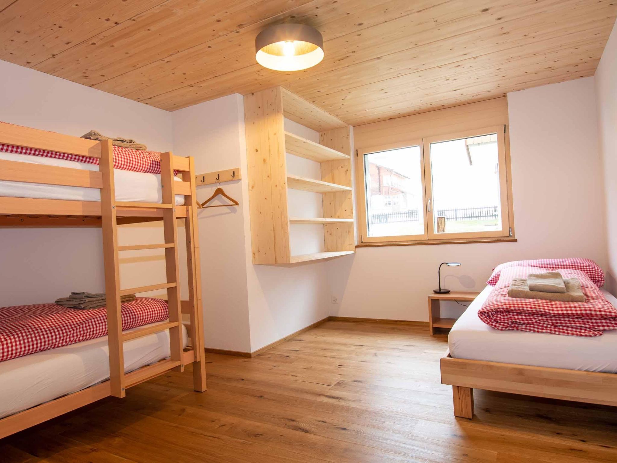 Chalet Sonne Appartement/Fewo, Dusche, WC, 2 Schlafräume 3-Zimmerwohnung - Image-tags.info