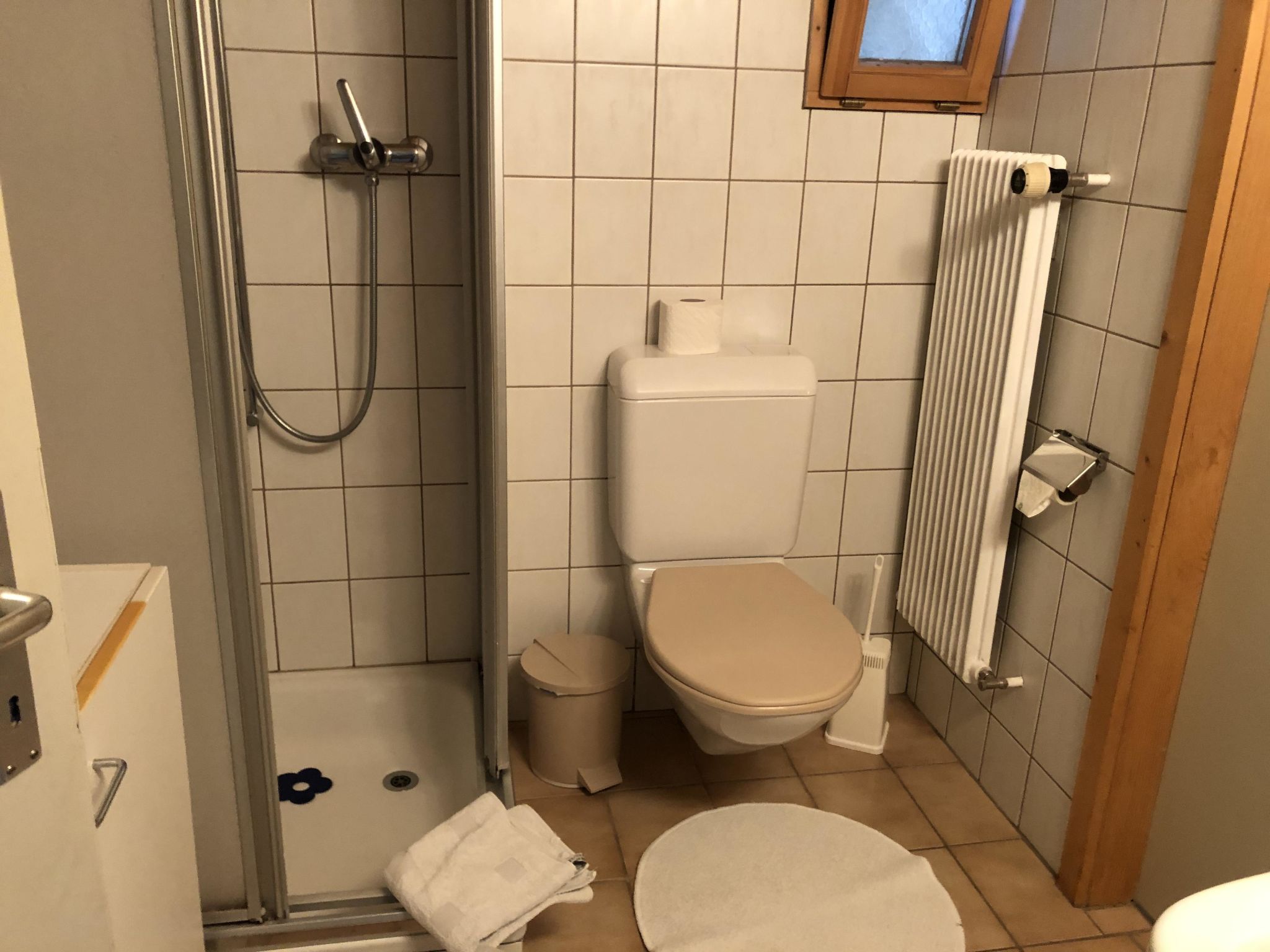 Sunnegruess UG Appartement/Fewo, Dusche, WC 1.5 Zimmerwohnung - Inside