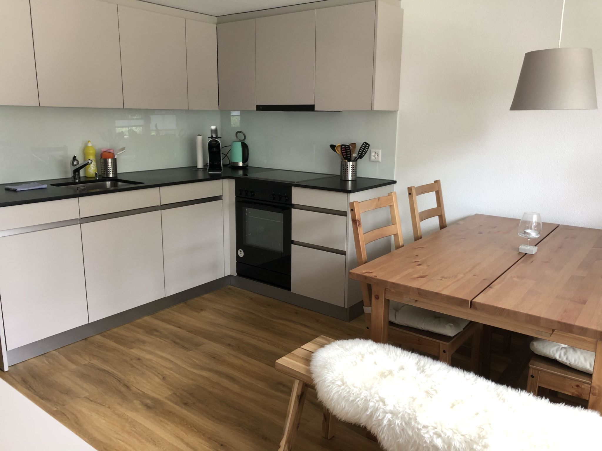 Sunnegruess UG Appartement/Fewo, Dusche, WC 1.5 Zimmerwohnung